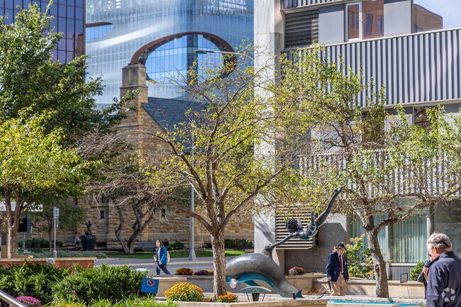 Mayo Clinic is a short drive from Rochester's Washington neighborhood.