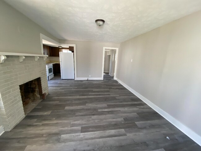 505 S Georgia St unit C, Sheridan, IN 46069 - photo 3