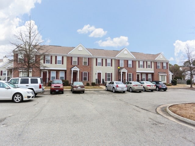 Chestnut Square, Newport News, VA 23605 - photo 5