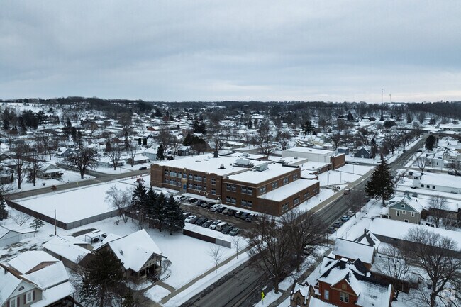 St. Charles Elementary School a top rated school in Winona County.