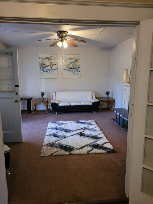 2763 Vineville Ave unit Side B, Macon, GA 31204 - photo 1