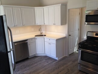 43 Nicholson St Unit 43.5 Rear Apartment, Rochester, NY 14620