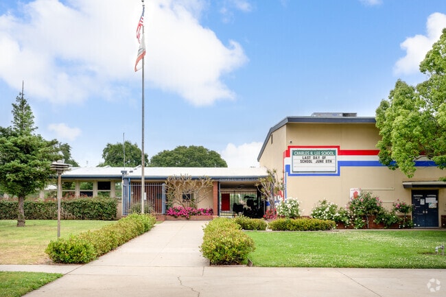 Charles H. Lee Elementary is one of the great walkable schools in Azusa.