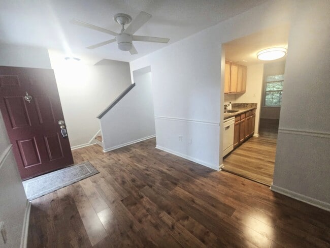 9166 Lambskin Ln, Columbia, MD 21045 - photo 2