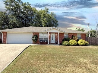 1202 E Keller St, McAlester, OK 74501