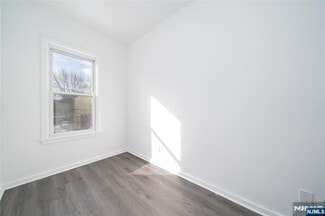 10 Mcdougall St Unit 2, Jersey City, NJ 07304