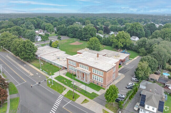 Nichols Elementary School is located at 396 Nichols Avenue in Stratford, CT.