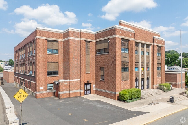 Students in grades 507 attend Schuylkill Haven Middle School.