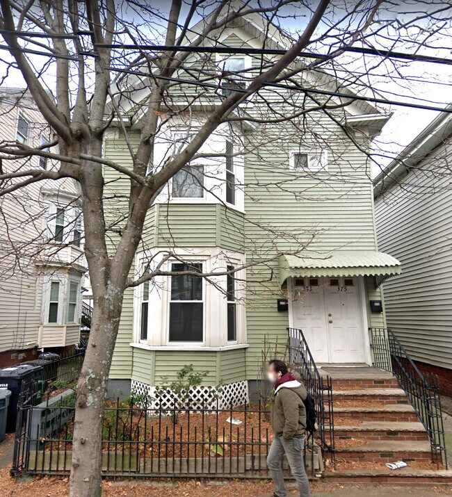 374 Prospect St unit 2, Cambridge, MA 02139 - photo 2