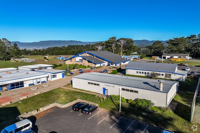 Point Arena High School has quality teachers in Mendocino County.