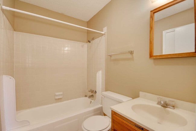 The Summit at the River, Tuscaloosa, AL 35404 - photo 6