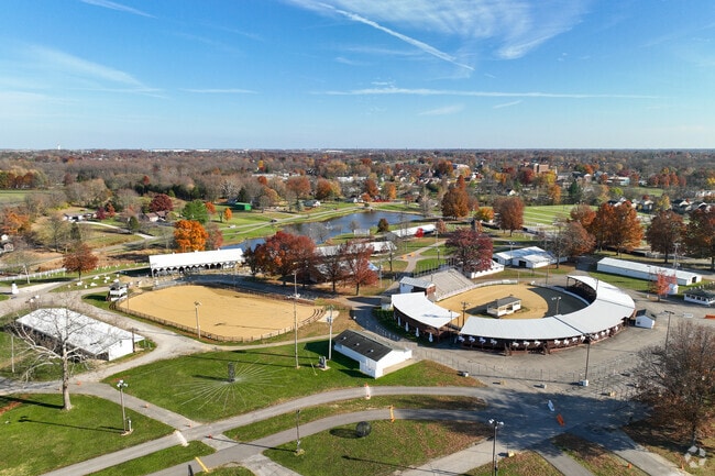 Boone County Fairgrounds have a large horse training course in Hebron neighborhood.
