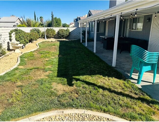 13994 Rogers Ln, Victorville, CA 92392 - photo 4