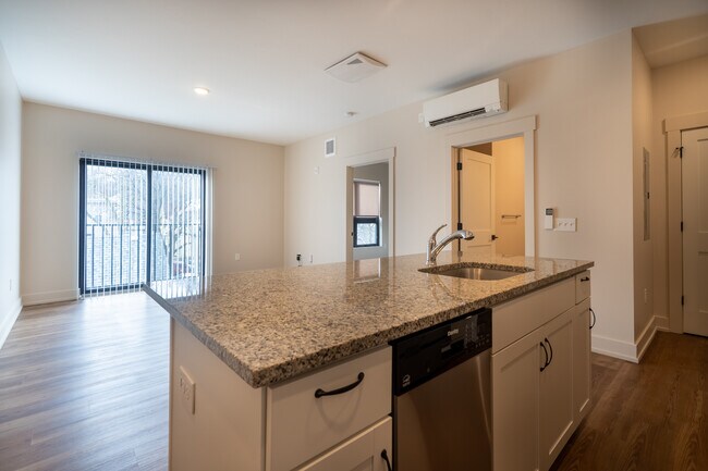 Bradford Station, Grand Rapids, MI 49503 - photo 5