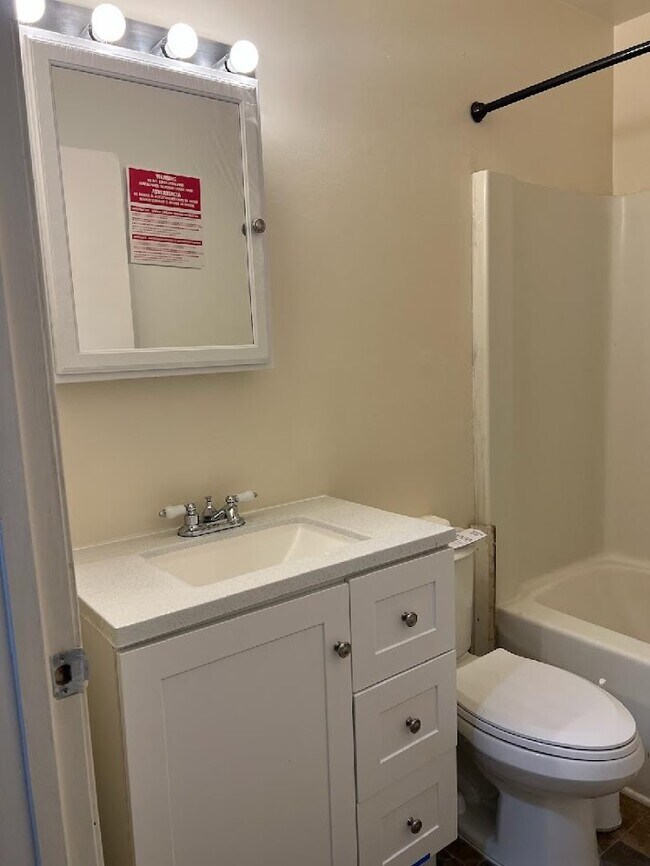 2634 N Charles St Unit 2, Baltimore, MD 21218