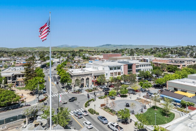 With its welcoming vibe and walkable layout, downtown Livermore is a favorite weekend destination.
