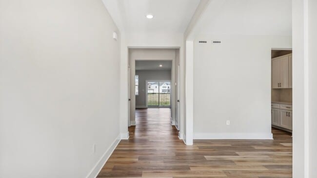 347 Lexington Cir, Bridgeport, WV 26330 - photo 2