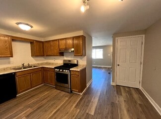 1390 Lincoln Dr Unit A, Monaca, PA 15061