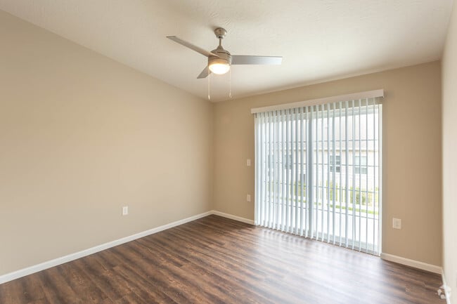 2 BR, 2 BA - Forestwood - 1294 SF