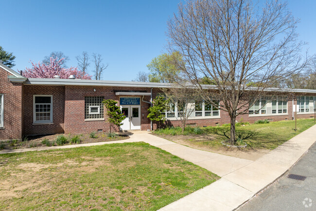 Middletown Village Elementary School is a top rated school in New Jersey.