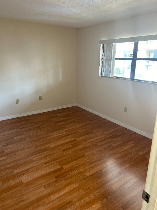 2811 SW Archer Rd unit T, Gainesville, FL 32608 - photo 1