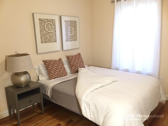 64-66 Litchfield St unit 1, Boston, MA 02135 - photo 6