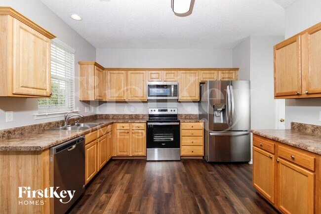 6161 Glen Way Dr, Winston Salem, NC 27107 - photo 4