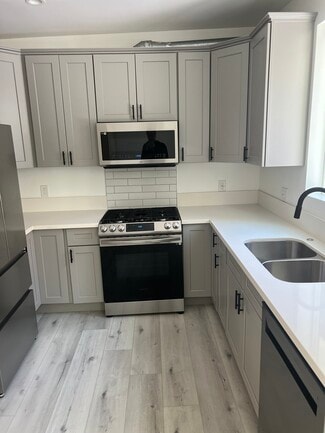 5432 Harold Way, Los Angeles, CA 90027