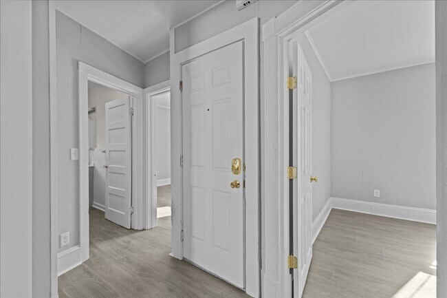 410 St Paul St unit 2, Burlington, VT 05401 - photo 7