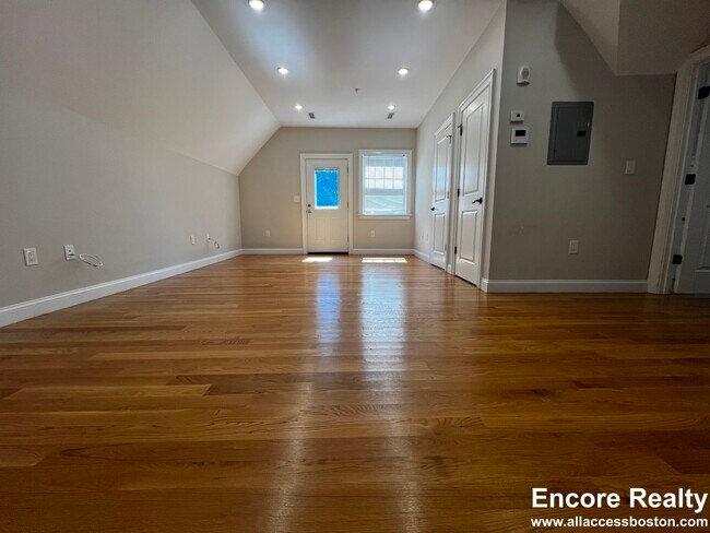 61 Gordon St unit 3, Allston, MA 02134 - photo 3