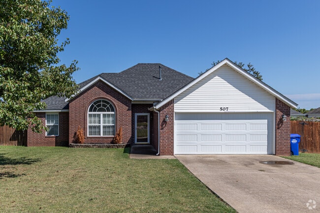 Many of the homes in Lowell have garages.