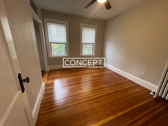 54 Alpha Rd unit 2TS, Dorchester Center, MA 02124 - photo 5