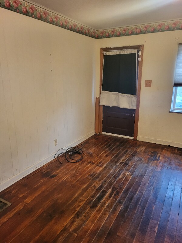 218 Sycamore St, Chillicothe, OH 45601 - photo 3