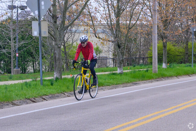 The Longwood Neighborhood Greenway is a popular cycling route that runs through Park Ridge.