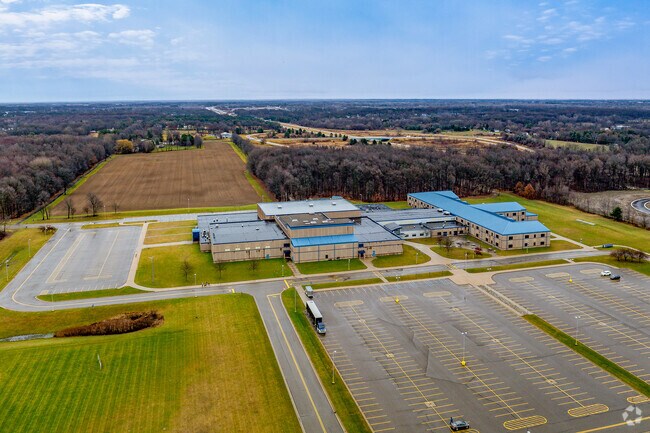 There is an 20 to 1 student-teacher ratio at DeWitt High School.