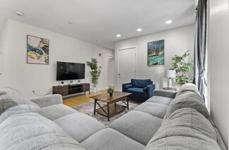 650 Albany St Unit 3E, Boston, MA 02118
