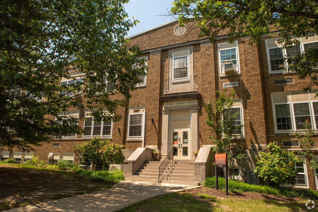 Pitman Middle School can be found off East Holly Avenue in Pitman.