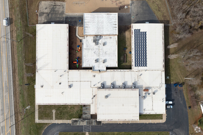 Telegraph Intermediate School in Festus, MO focus on core subjects like science and chemistry.