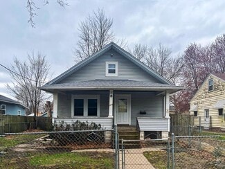 416 S Hancock Ave, Davenport, IA 52802