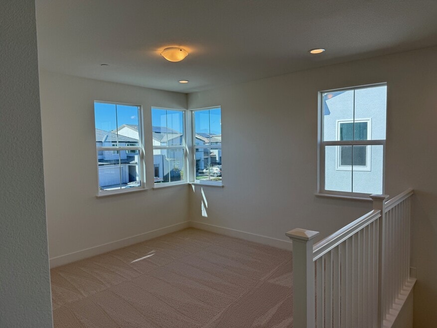 17048 Aldergrove Ct, Lathrop, CA 95330 - photo 1