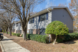 460 E Blackstock Rd, Spartanburg, SC 29301