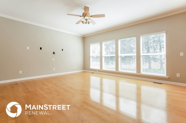 422 Laurel Hills Dr, Mount Juliet, TN 37122 - photo 2