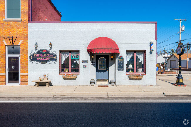 Pam's Parlor Hair Salon is a great example of the locals taking pride in the preservation of the towns old buildings.