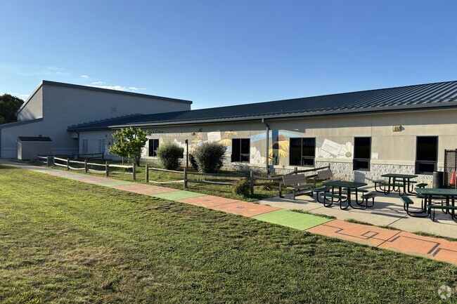 Garrisonville Elementary School serves the community of Stafford.