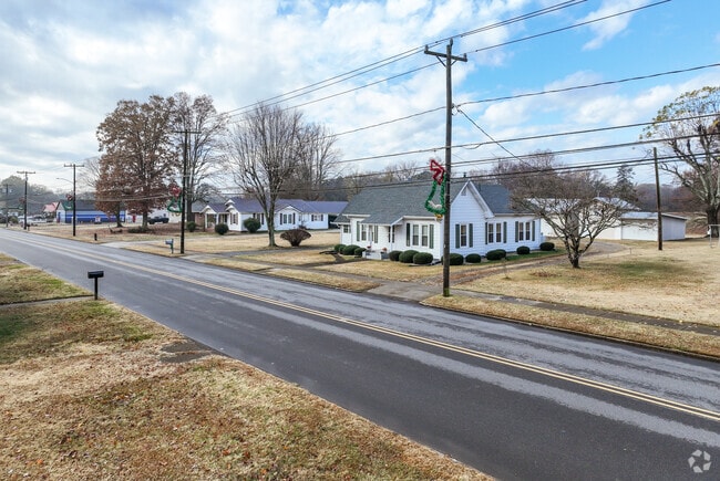 A quiet morning along this Harmony street.