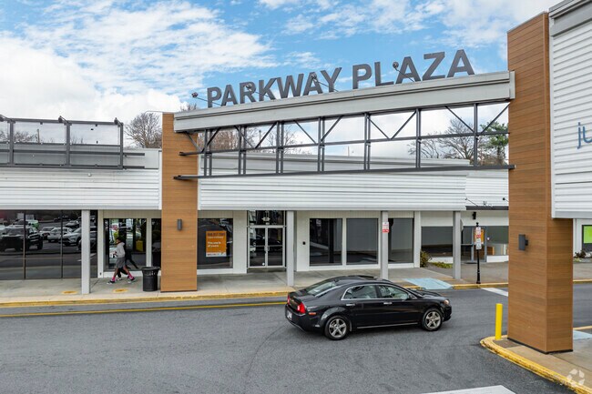 Parkway Plaza is a popular shopping center with a dining and retail options near Weston.