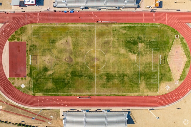 At Ironwood High, Glendale students shape their successful future.