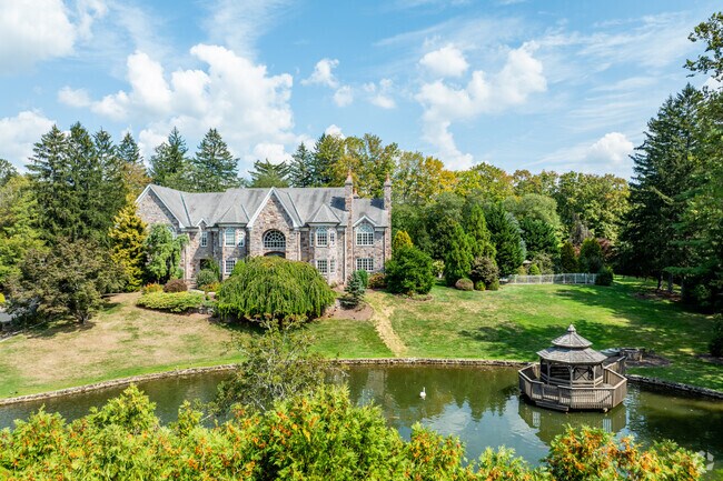 Some houses even feature their own large ponds.