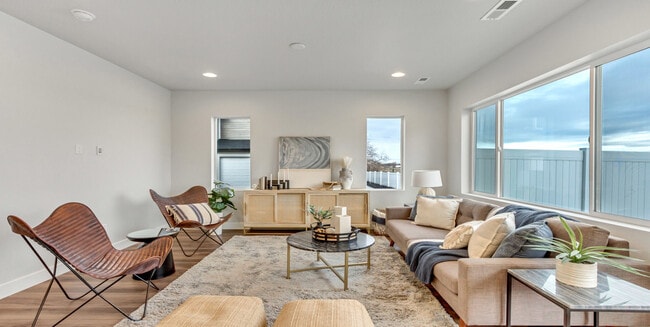 6888 S Survey Peak Ln, West Jordan, UT 84081 - photo 3