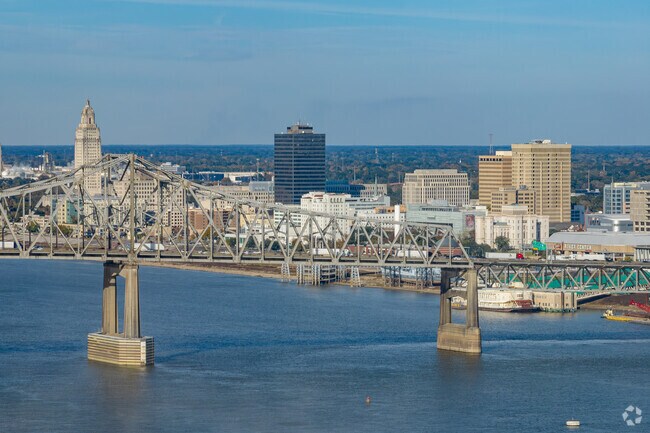 Just a short drive across the Mississippi River, you have access to Baton Rouge, LSU and more!